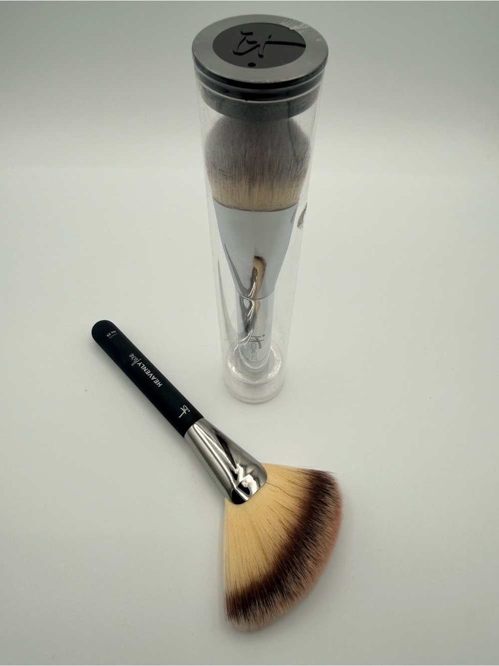 IT Cosmetics Heavenly Luxe Face Brush Bundle of 2